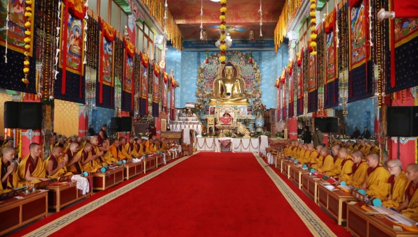 The Gyalwang Karmapa Presides over White Tara Puja, “Bestowing all Siddhis”